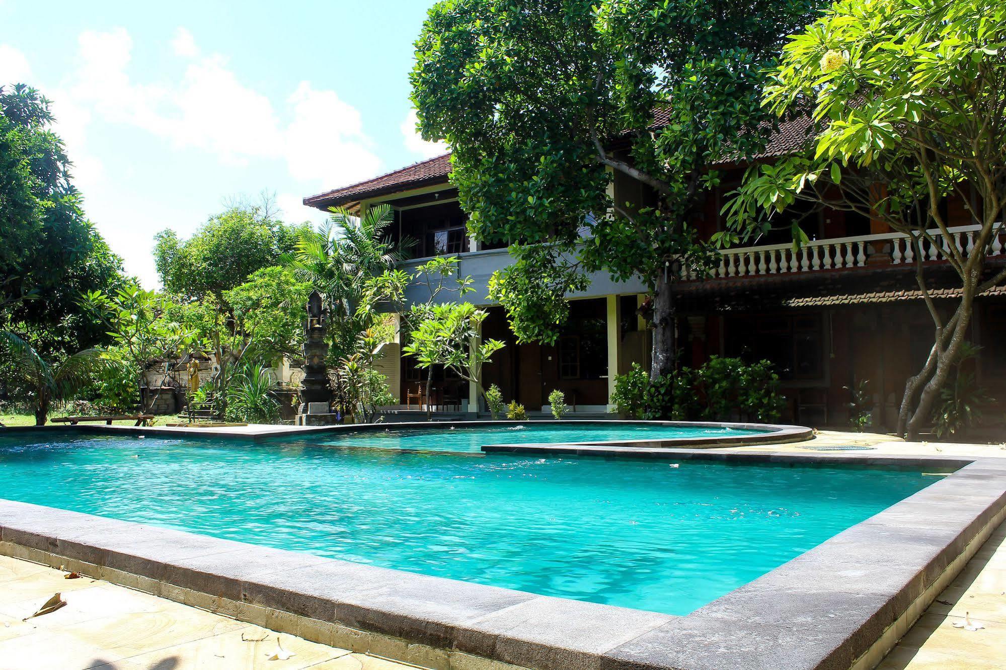 Budhi Beach Inn Kuta Lombok Εξωτερικό φωτογραφία