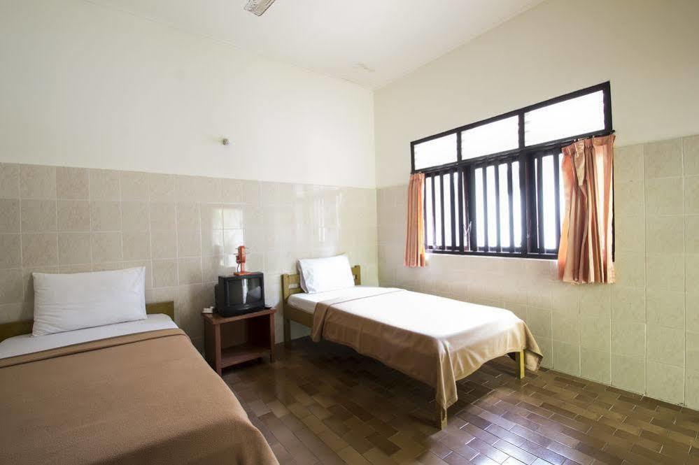 Budhi Beach Inn Kuta Lombok Εξωτερικό φωτογραφία